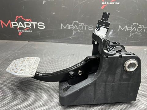 Ferrari 458,488 - Brake Pedal / Mount Assy - P/N 256426 / 256436