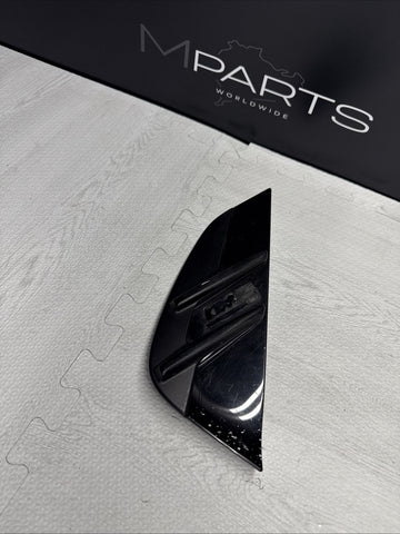 BMW 21-26 G80 M3 COMPETITION LEFT FENDER GRILL GRILLE BADGE BLACK 177057-10