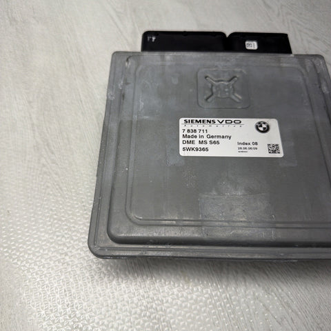 06-10 BMW E60 E63 E64 M5 M6 S85 V10 Motor Engine Control Unit DME ECU MSS65
