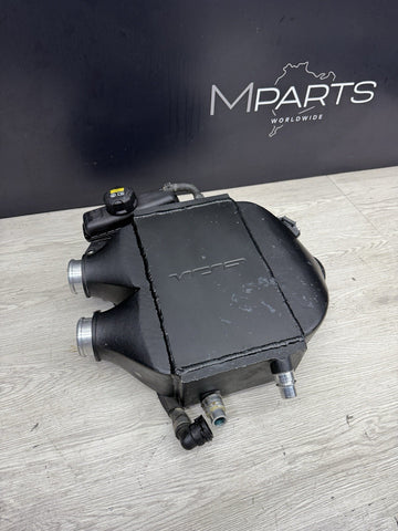 15-20 BMW F80 F82 F83 F87 M2 M3 M4 S55 CHARGE TOP MOUNT COOLER