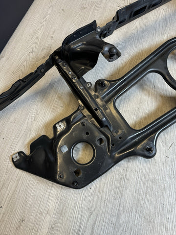 (PICKUP ONLY) Front Clip Nose Panel Radiator Support 01-02 BMW Z3M