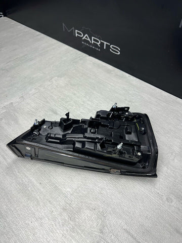 18-23 BMW G01 X3 M40i F97 X3M Inner Trunk Right Taillight Lamp OEM H4946305606