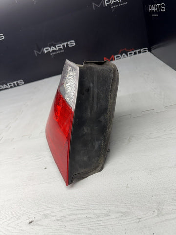 04-06 BMW E46 M3 325Ci 330Ci M3 Couoe Left Driver LED Tail Light Lamp *Pixels*