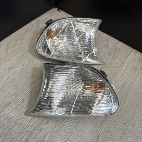 02-06 BMW E46 325 328 M3 Clear Corner Lights Tail Lamps 6919651 6919652 *Notes*