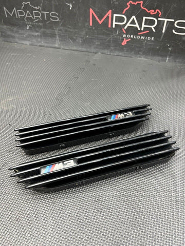 01-06 BMW E46 M3 Left Right Fender Vent Grilles Grills Trims Sprayed Black