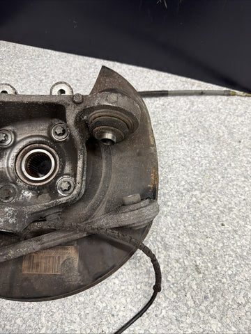 BMW E39 M5 2000-2003 OEM REAR RIGHT PASSENGER SPINDLE KNUCKLE HUB ASSY
