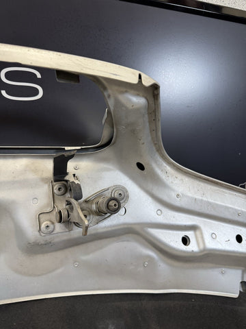(PICKUP ONLY) BMW E46 M3 01-06 Front Hood Bonnet Panel Titan Silver *Notes*