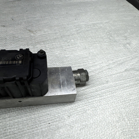 BMW S54 E46 M3 VANOS Control Solenoid Valve Block MCU 2001-2006