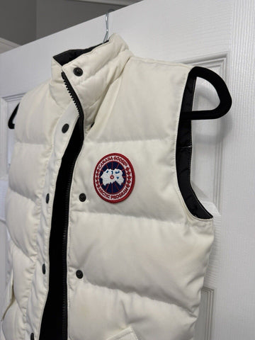 RARE! Canada Goose Woman’s Down Freestyle Vest North Star White 2XS *Stained*