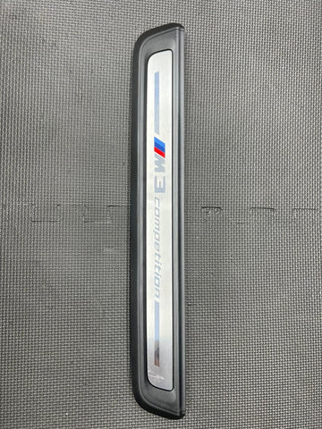 21-24 BMW G80 M3 Front Right Passenger Door Sill Trim Panel 9451626 OEM