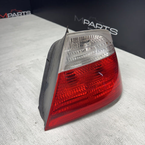 BMW E46 M3 01-03 CONVERTIBLE TAIL LIGHT LAMP RIGHT PASSENGER OEM