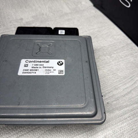 BMW E90 E92 E93 E60 135i 335i 535i N54 Engine Control Module DME 7586933 OEM