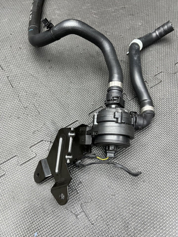 21-24 BMW G80 G82 G83 M3 M4 Heater Control Valve Secondary Water Pump 8840614