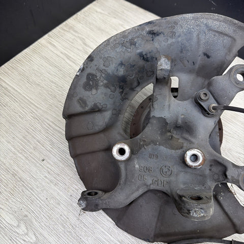 BMW E36 M3 S52 RIGHT PASSENGER FRONT SPINDLE HUB ASSEMBLY 31212227908