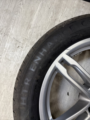 2015-2018 Porsche Macan Front Wheel 19x8 5 Double Spoke W/ Tire