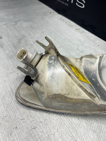 BMW E46 M3 Front Left Turn Signal Corner Light OEM Clear 63137165857 *Dirt Inner