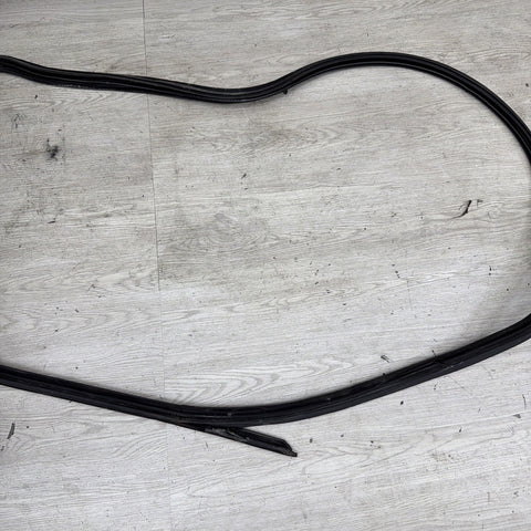 92-99 BMW E36 M3 323 325 328 Front Passenger Weather Strip Seal Coupe Black
