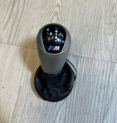 06-10 BMW E60 E63 E64 M5 M6 SMG Transmission Shift Knob & Boot 7898248