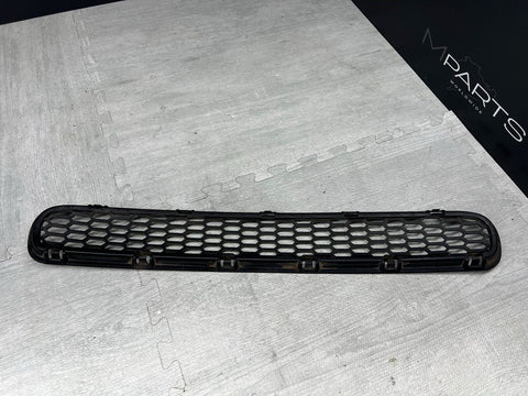Genuine BMW 08-13 E92 E93 M3 Rear Bumper Center Grill 8040877 OEM