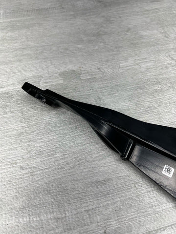 LEFT AIR INTAKE BOX FILTER BRACKET BMW 18-25 F90 F91 F92 F93 M5 M8 OEM