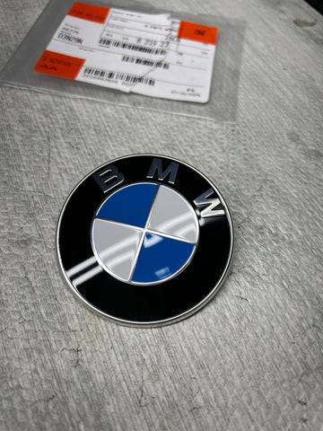 01-20 BMW E46 F80 F82 M3 M4 TRUNK EMBLEM LOGO BADGE 8219237 OEM