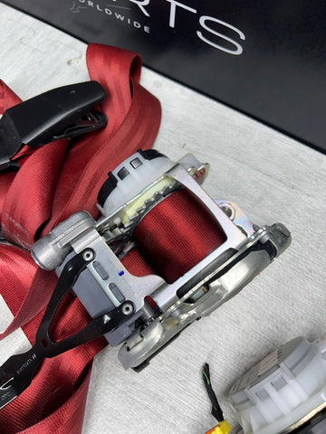 15-24 Porsche Macan Seat Belts Seatbelts Strap Red Set