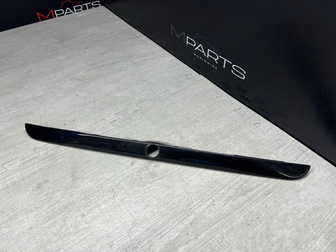 BMW E36 M3 SEDAN TRUNK LID GRIP ORIGINAL COSMOS BLACK