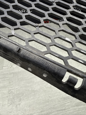 BMW GENUINE M3 E90 E92 E93 07-13 FRONT BUMPER LOWER CENTRE GRILL 7900764