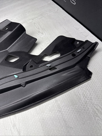 BMW X5 G05 FRONT BONNET HOOD RIGHT SEALING PANEL 51767418198 ORIGINAL