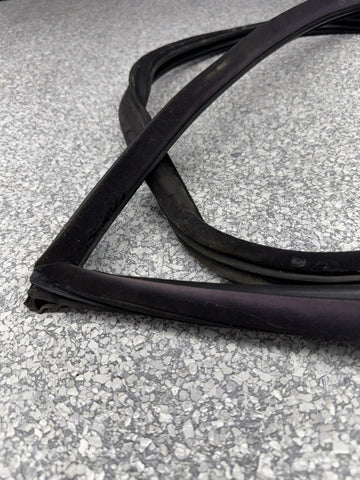 92-99 BMW E36 M3 323 325 328 Coupe Front Driver Door Weather Strip Seal Black *