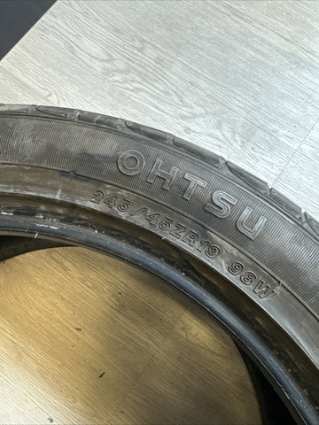 2019 Used 245/45ZR19 Ohtsu FP8000 98W - 7/32 Tire