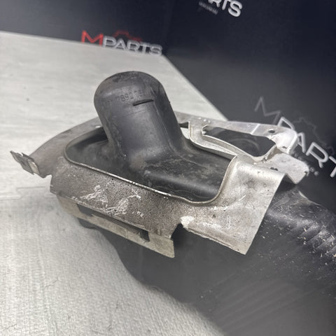 BMW E46 M3 01-06 FRONT LEFT BRAKE AIR DUCT 51712695701 2695701 OEM *Notes*