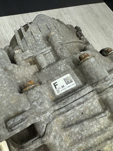 (PICKUP ONLY) 10-14 BMW E70 E71 X5M X6M Rear Diff Differential Carrier 3.91