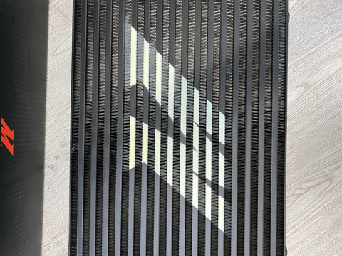 Mishimoto Universal Intercooler M-Line, Black