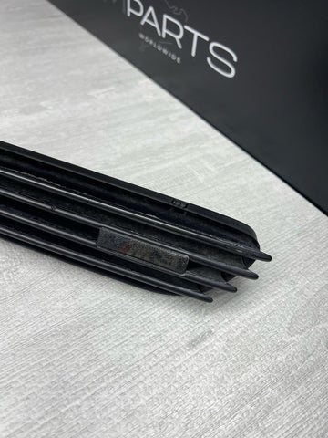 01-06 BMW E46 M3 Right Passenger Fender Vent Grille Grill OEM Painted Black