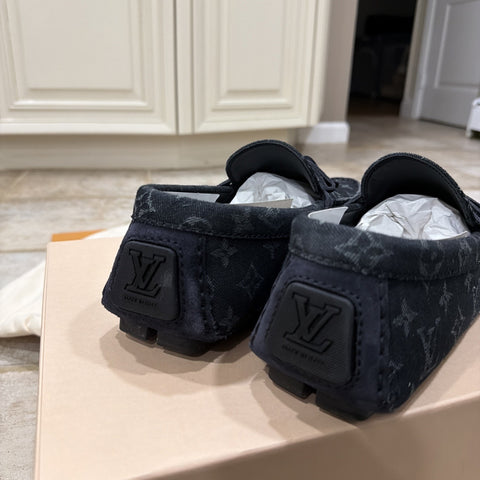 Louis Vuitton LV Driver Mocassin Black Size 9 Authentic Designer *Notes*
