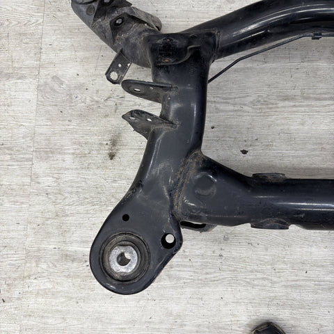 BMW E90 E92 E93 M3 08-13 REAR SUSPENSION SUB FRAME SUBFRAME CROSSMEMBER CRADLE