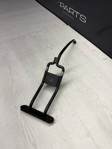 08-13 BMW E90 E92 E93 335 M3 Radiator Support Bracket 51647116 69310 OEM