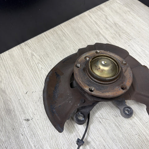 BMW E36 M3 S52 RIGHT PASSENGER FRONT SPINDLE HUB ASSEMBLY 31212227908