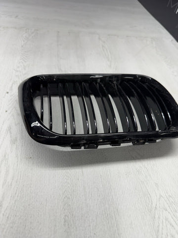 BMW 97-99 E36 M3 Front Kidney Grille Grill Gloss Black Right Passenger