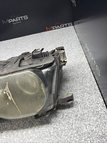 02-06 BMW E46 M3 ORIGINAL Left Driver Side Bi Xenon Headlight *Tabs*