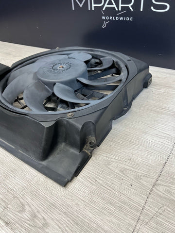 95-99 BMW E36 325I 328I M3 FRONT RADIATOR COOLING FAN ASSEMBLY 51718391407