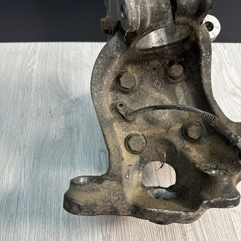 06-10 BMW E60 E63 E64 M5 M6 Front Right Steering Brake Knuckle Spindle 2282880