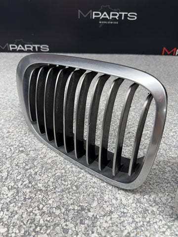 BMW OEM 01-06 E46 M3 Front Kidney Grilles Chrome 51138208685 51138208686