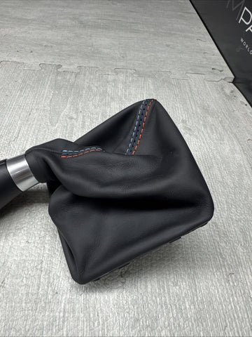 BMW G87 M2 M3 M4 Leather Shift Knob With Boot 6 Speed Genuine 25117885209 *Notes