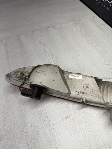 06-10 BMW E64 650 M6 Rear Right Bumper Reflector 63217165816 7165816 OEM