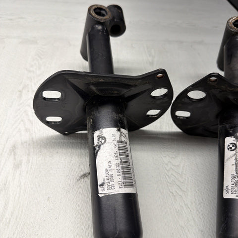 01-06 Bmw E46 3 Series Front Lower Bumper Reinforcement Shocks Strut Set Oem