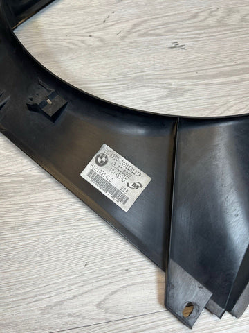 01-06 BMW E46 M3 RADIATOR FAN SHROUD COVER PLASTIC OEM 17112228943 2229990