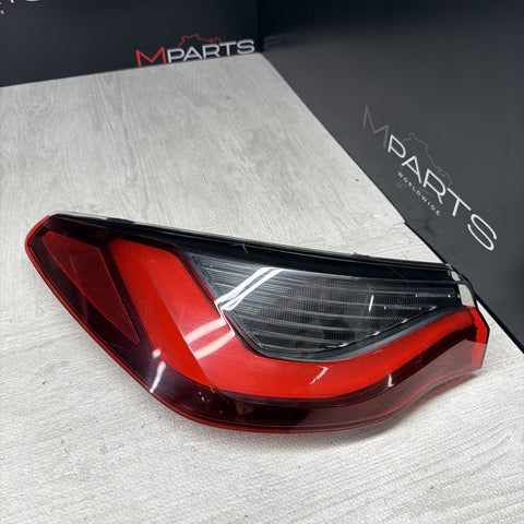 BMW G82 M4 21-24 REAR LEFT QUARTER PANEL MOUNTED TAIL LIGHT ASSEMBLY