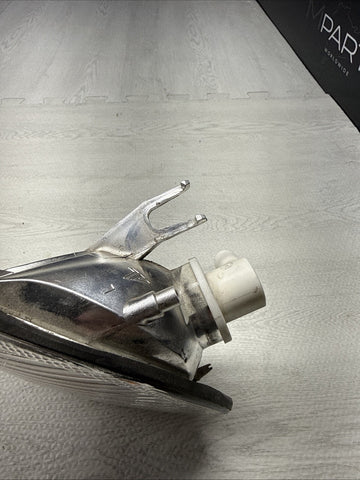 OEM BMW 01-06 E46 M3 Left Driver Side Turn Signal Corner Marker Light